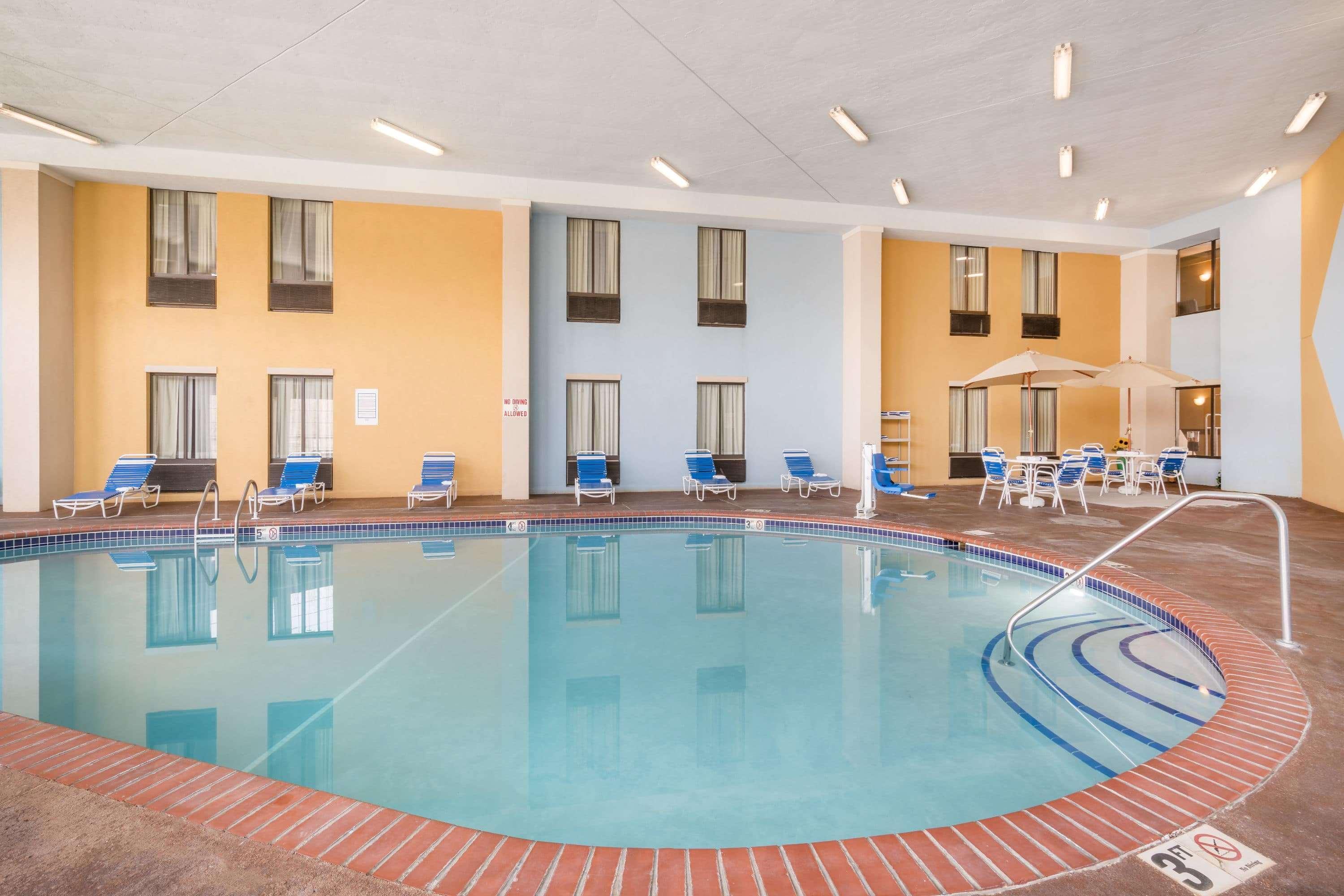 Americinn By Wyndham Johnston Des Moines Urbandale Екстериор снимка