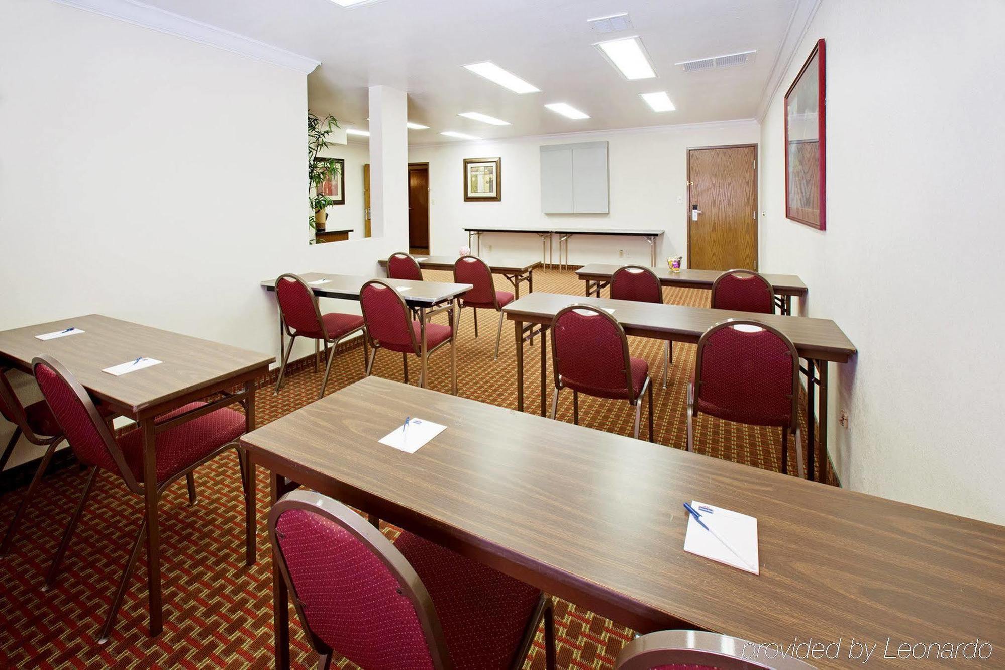 Americinn By Wyndham Johnston Des Moines Urbandale Екстериор снимка