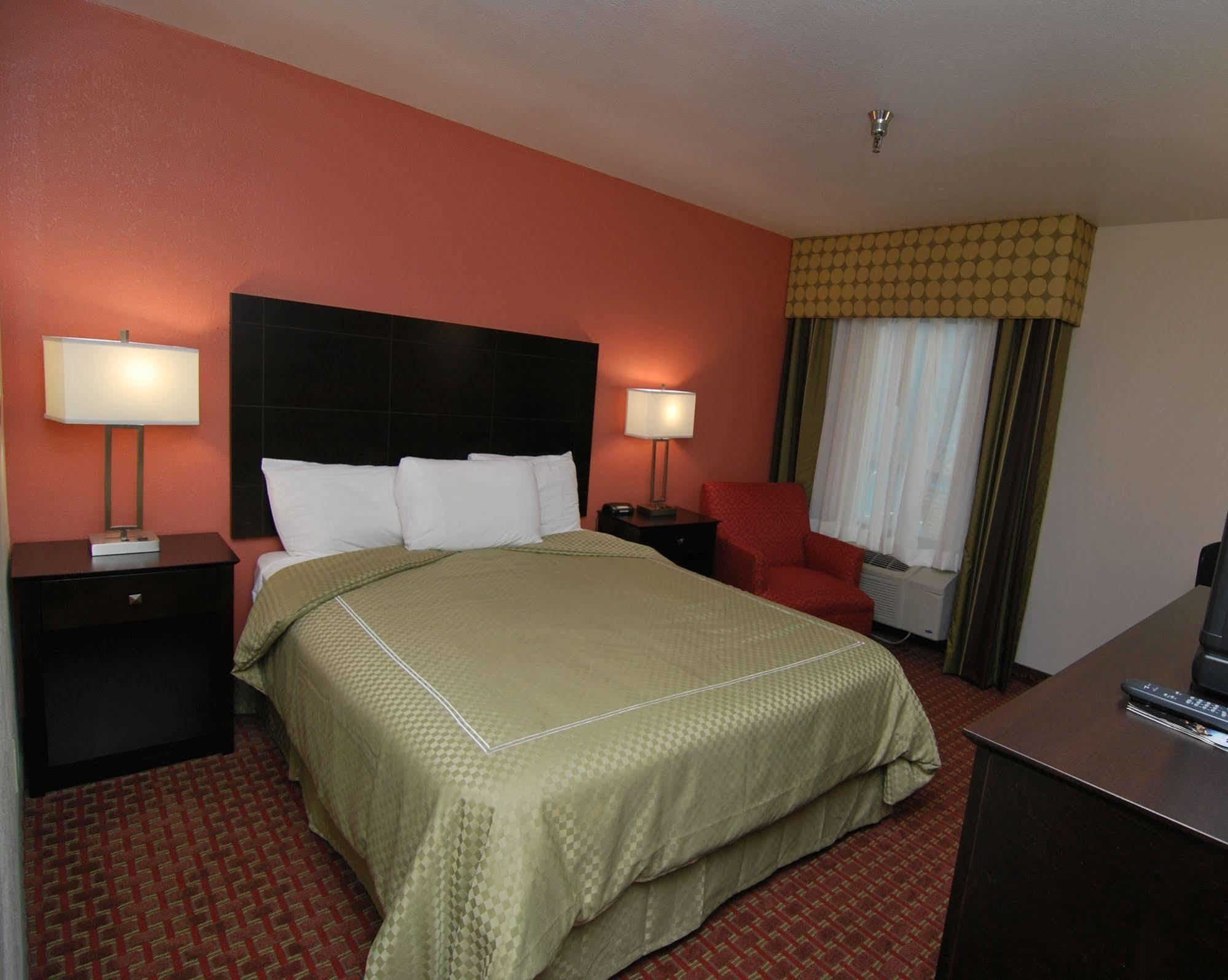 Americinn By Wyndham Johnston Des Moines Urbandale Екстериор снимка